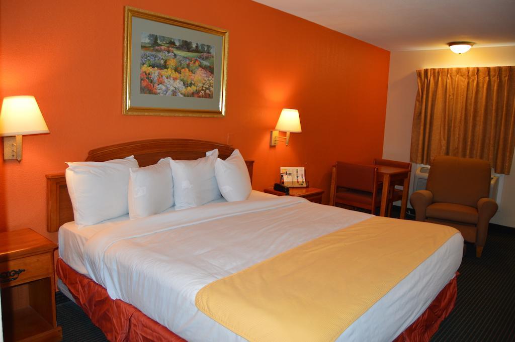 Americas Best Value Inn Gainesville Tx Oda fotoğraf